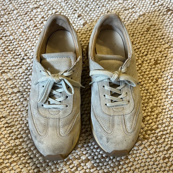 Koio Retro Runner Sneaker in Moonlight suede size US8 - Picture 2 of 5